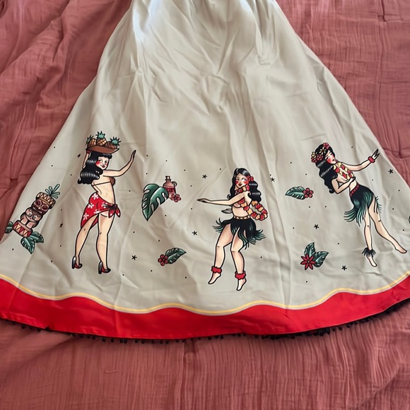 Sourpuss Dresses & Skirts - Sourpuss hula girl skirt